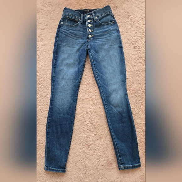 Lucky Brand Women's Classic Blue Skinny Jeans - Picture 3 of 5